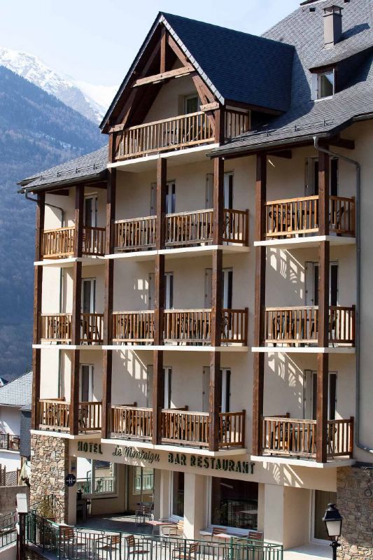 https://newex.headwater.com/holiday-hotels/?HolidayID=114&HotelID=145&HolidayName=France-France+%2D+Pyrenees-&HotelName=Pyrenees">Pyrenees